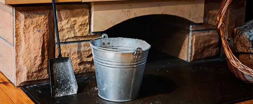 Clean The Fireplace Mantle And Hearth in Rolling Acres, Ohio